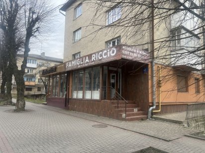 Здам в оренду фасадне комерційне приміщення, пр.Волі. Луцк