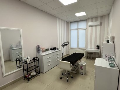 Оренда кабінета з обладнанням Івано-Франківськ