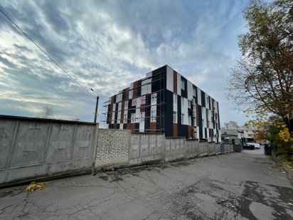 Довгострокова оренда приміщення в місті.
(Біля Світу Кераміки) Рівне