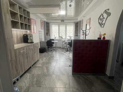 Аренда рабочего места для мастера бровиста или лашмейкера. Сумы