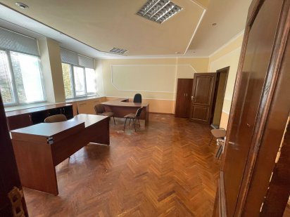 здам в оренду офісні приміщення в центрі міста 20-2000м2 Суми