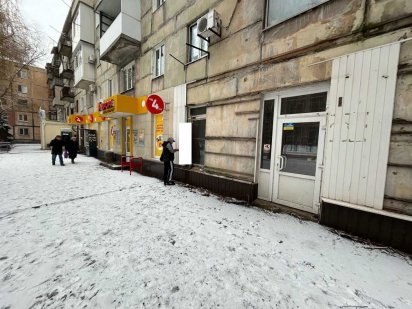 Червона лінія! Правильна форма! Великий трафік! 170 М2! Кривой Рог