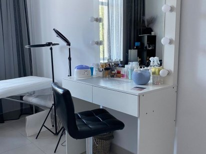 Поденна оренда 250/день  дзеркала бровіста, кушетки та довготривала Черкаси