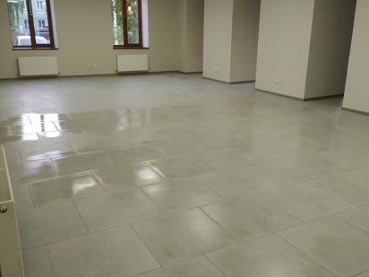 Оренда офісних приміщень в центрі, біля площі від 70 м.кв. Чернигов