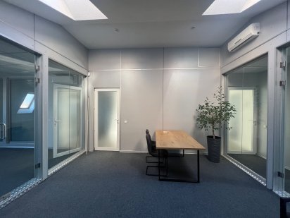 Оренда офісного приміщення . Центр. Тринітарська 11 Івано-Франківськ