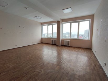 Офіс 40 кв.м. центр вул.Хрещатик. 206 Черкаси