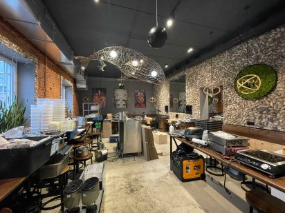 Фасадне приміщення по вул. Хрещатик Черкаси