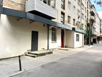 Оренда БЕЗ КОМІСІЇ комерційного  приміщення 35 м2. Рівне