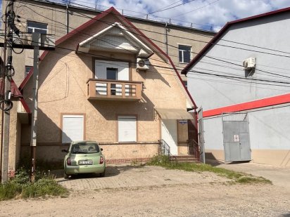 Оренда двоповерхового приміщення Черновцы