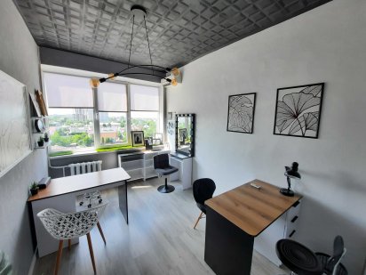 Место в бьюти для бровиста, парихмахера  1400грн. Черкаси