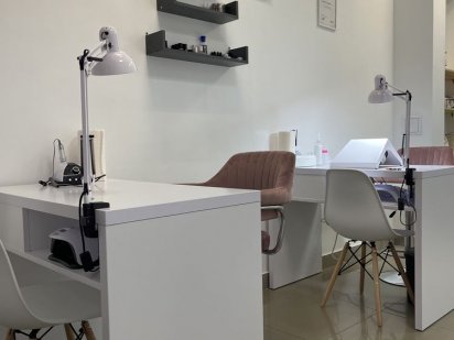 Оренда робочого місця для майстра манікюру Чернівці