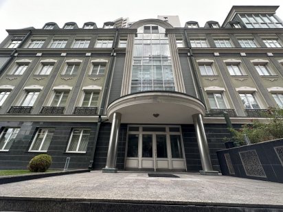 Метро Дворец Украина.Ул.Барбюса, Тютюныка, Предславенская. Київ