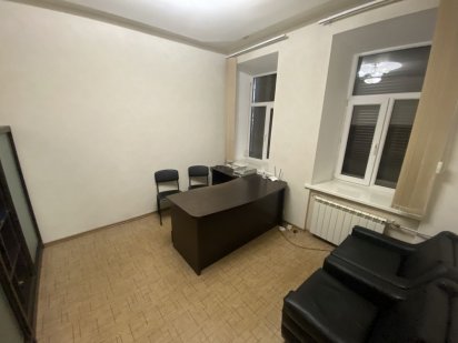 Сдам 3-х комн офис Центр Бородинская Артема Отдельный вход Днепр