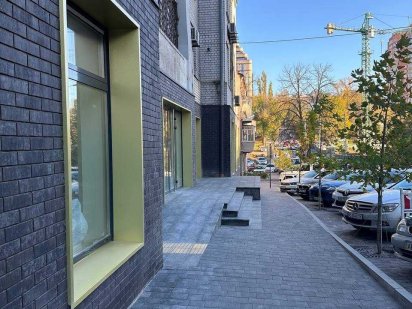 Оренда комерційного приміщення на вул. Виконкомівській 135,5 м.кв. Днепр