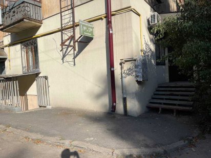 Сдам офис 100 кв м Центр ул. Владимира Мономаха 29а  отдельный вход Дніпро