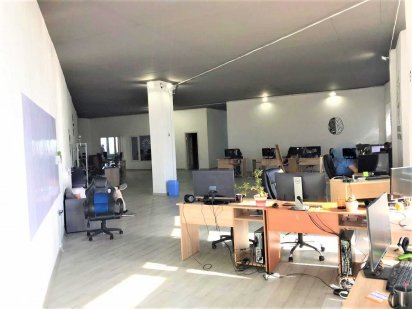 Центр , Панорамный. с террасой.. 2 Зала + 3каб.+ кухня.