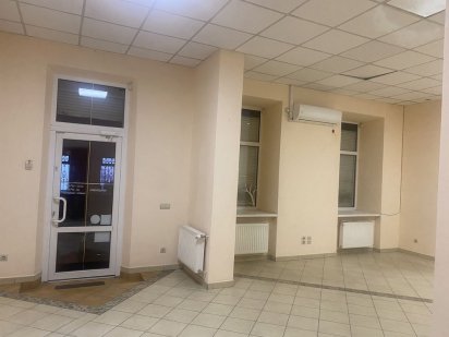 Оренда магазин салон центр Львів