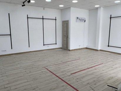 Аренда Фасадное Помещение 48м. Таирова . Можно , Кофейню,Салон красоты