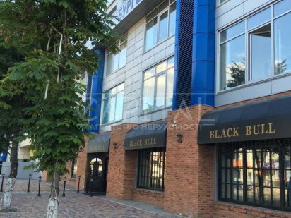 Оренда торгове приміщення під магазин на Подолі Київ