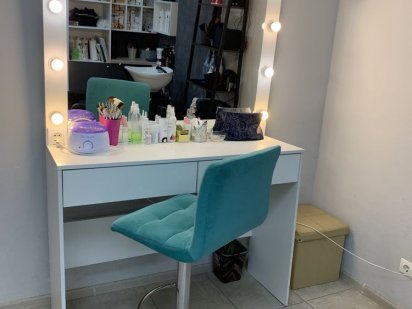 Оренда місця Бровіста,Візажиста Троєщина Киев