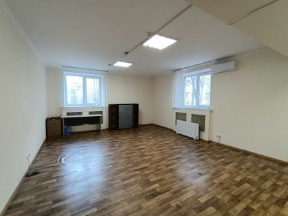 Здається затишний офіс 40 кв.м пл.Космонавтів Київ