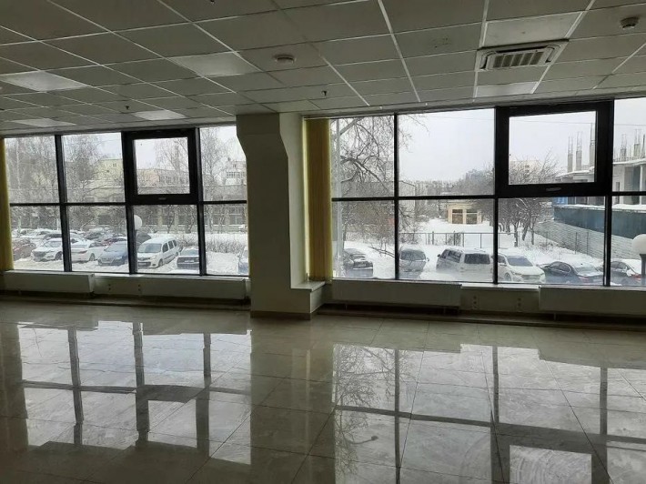 Власник пропонує, метро Берестейська, 510 м2,  окремий фасадний вхід - фото 1