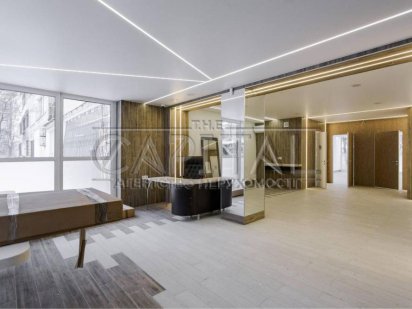 Аренда фасадного дезайнерского помещения 100м2 в Печерском рй-н Київ