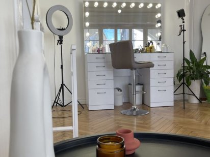 Оренда для  бровмайстра, візаж Львів