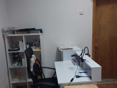 Сдам кабинет маникюра 18м2 с оборудованием и мебелью. Харків