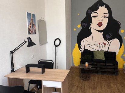 Сдам рабочее место для мастера маникюра Миколаїв