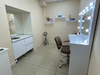 Сдам в аренду кабинет в салоне красоты