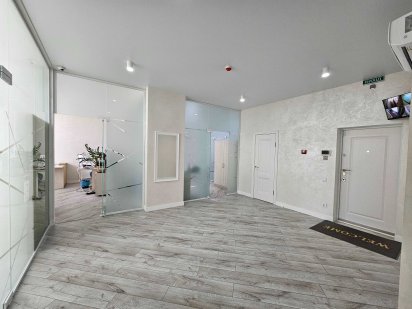 Палац Україна, Горького, Антоновича,  центр, офіс з меблями 200м.кв. Киев