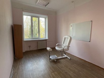 Без комісії!Офісні приміщення р-н Севастопольської пл Киев