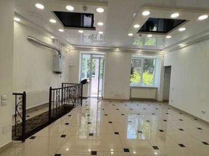 Здається в оренду комерційне приміщення на вул. Коперніка Львів