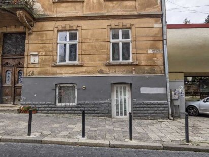 Оренда фасадного приміщення кут вул. Стефаника - Каліча Гора 61 кв.м. Львов