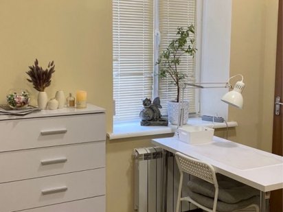 Аренда места мастеру маникюра