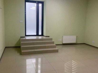 Сдам помещение м. Бот Сад 36 кв.м. Отдельный вход. Харків