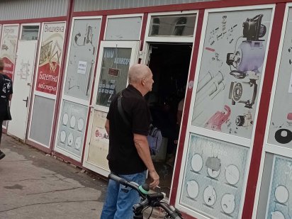 Сдам /продам собственную торговую точку/МАФ/павильон на рынке ХТЗ. Харків