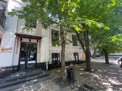 Центр 530м фасад ремонт цена 80000 грн/мес Николаев