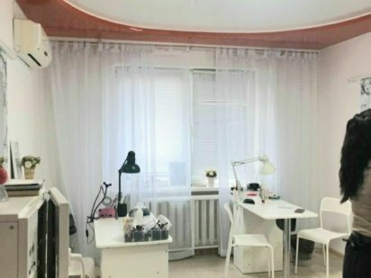 Перший поверх, окремий вхід.  Анни Ахматової 24 Київ