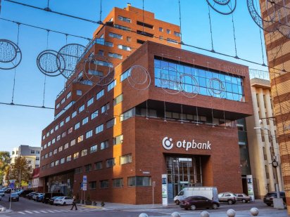 Офіс 39 кв. м. з генерацією та парковкою. Дніпро