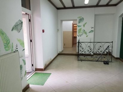 Приміщення в Б Хмельницького -магазин, салон з фасадним власним входом Львів