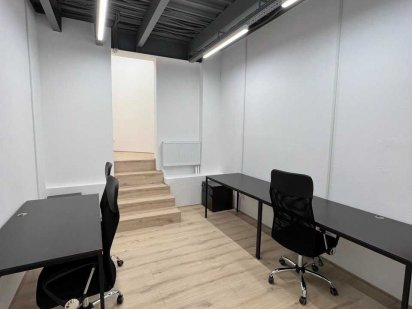 Офис со светом и интернетом  24 м2 на Шота Руставели 11, all inclusive Київ