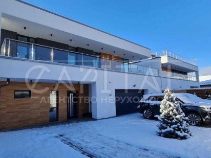 Оренда стильного будинку під офіс у Голосіївському районі Київ