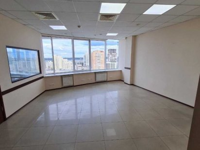 Сдам Светлый Просторный Офис в БЦ Мост Сити Дніпро