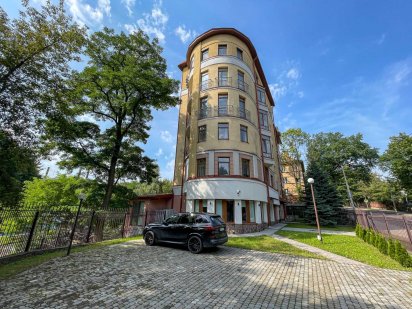 Оренда офісу 140 м2 за 13$ / м2 по вул. Панаса Мирного Львов