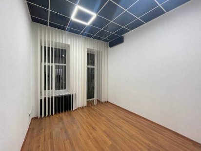 Сдам офис 22,2 кв.м. Центр города. Свежий ремонт, есть подвод воды Дніпро