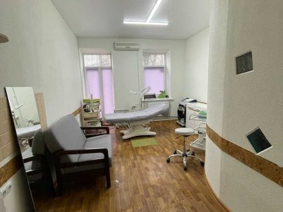 Аренда кабинета для массажиста, косметолога, лешмейкера, подолога Дніпро