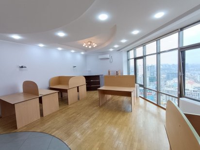 Здам офіс 140метрів БЦОлімпійський,метро Олімпійська Печерськ Толстого Київ