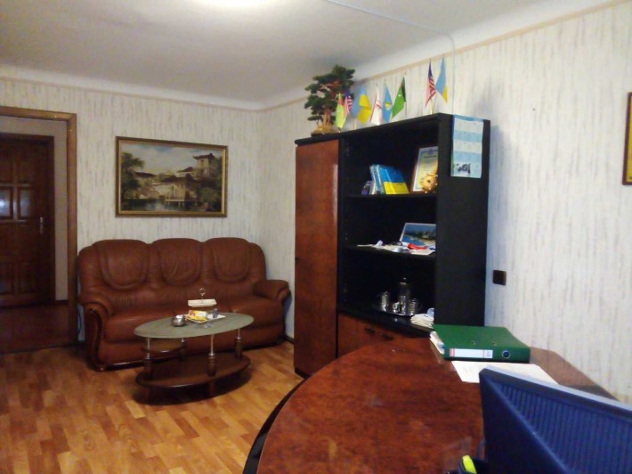 Сдам СВОЙ  офис в Приднепровске от 10 до 400 кв.м. - фото 1